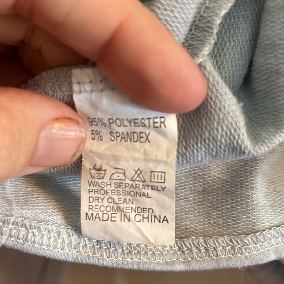 Shein- open tie back, light blue size large. 95% polyester, 5% spandex. - Picture 3 of 6